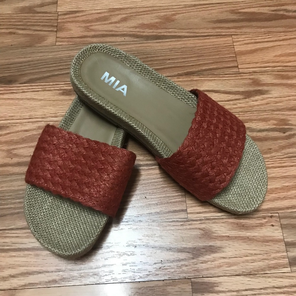 ❌SOLD❌NIB Never Worn MIA Brick Jute Sandals - Picture 3 of 4